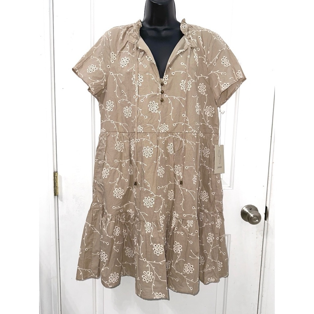 Joie Short Sleeve Eyelet Dress in a tan/cream color way, size XL NWT